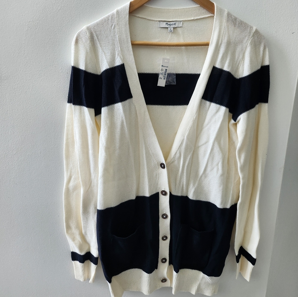 Black Colorblock Button Cardigan